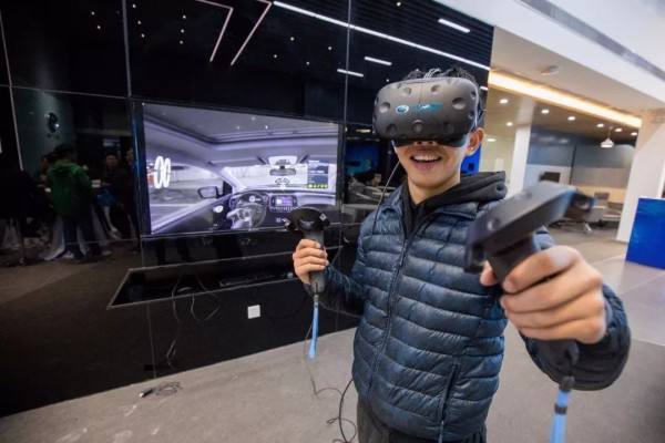 VR虚拟现实对各个行业的应用！